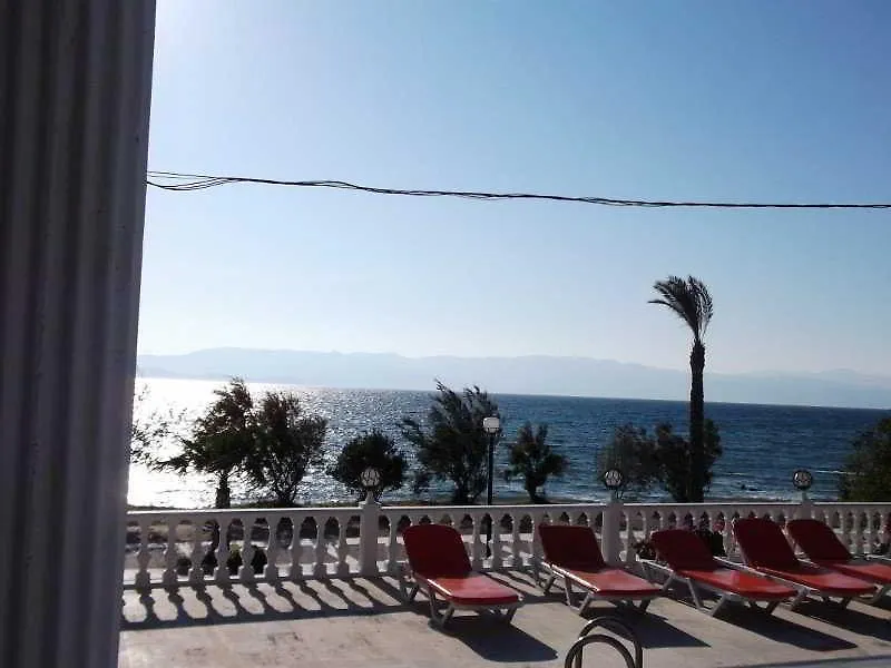 Central Park Hotel Çeşme